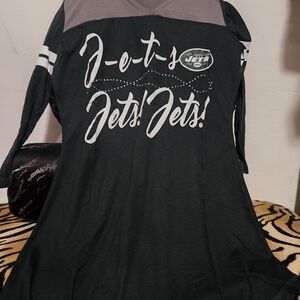 Jets Women's Nightgown/ Pajama Top - Green and White